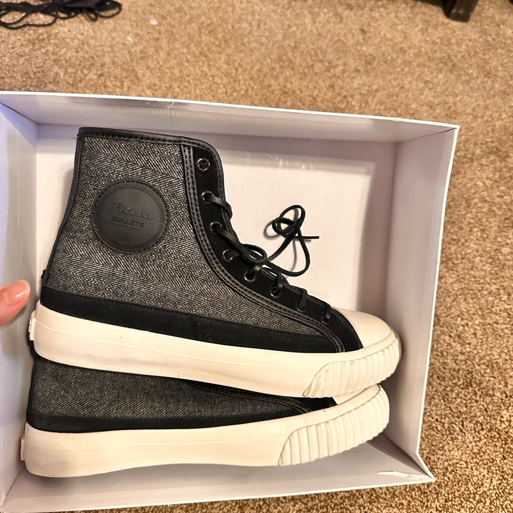 Bata bullets cute nwt shoes 8.5 women’s